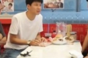 김승현 햄버거 화제, 대구 팬사인회에 몰린 사람들 ‘감격한 가족’