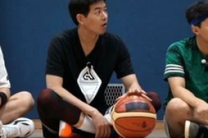 ‘집사부일체’ 농구 대통령, 15년 만에 농구공 잡다