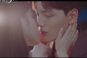 ‘호텔 델루나’ 여진구, 이지은 향한 고백→키스 “온힘 다해 사랑”