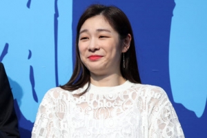 김연아, 홍종현과 ‘갤럭시노트10’ 행사 참석 “웃음 못 참아”