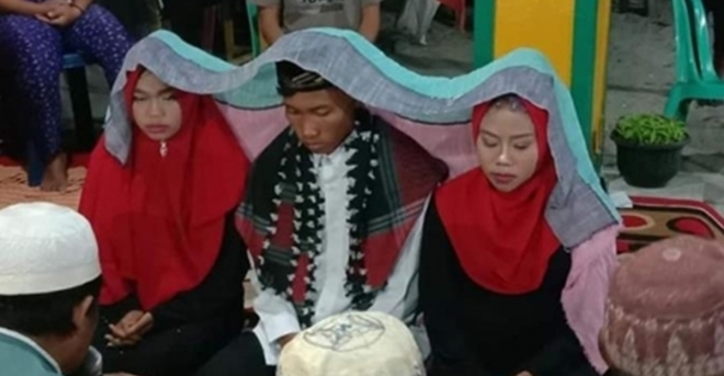 인도네시아의 한 남성이 한꺼번에 두 명의 신부와 결혼식을 올렸다. [사진 인스타그램 makassar_iinfo]