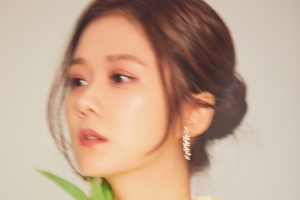 “흔들려도 A컷” 장나라, 화보 속 ‘VIP’ 미모 [SSEN컷]