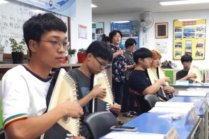 영등포 청소년들 러시아 고려인에게 한글 가르친다