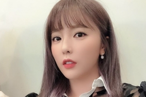 홍진영, 소속사와 분쟁 “스케줄 고통” VS “무리한 강행 無”[전문]