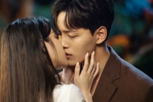 ‘호텔 델루나’ 여진구, 아이유와 첫 입맞춤 ‘설렘 가득’