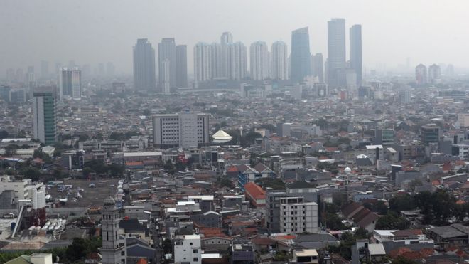 인도네시아 수도 자카르타. 이미 도시 면적의 절반 가까이가 해수면 아래에 있다. EPA 자료사진