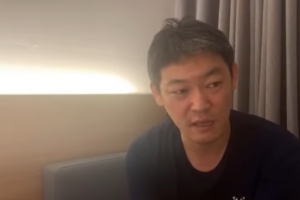 김용호 “조국 끌어내리려면 자극적인 ‘양념’도 필요”