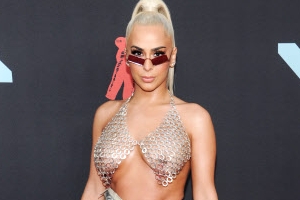 [포토] ‘달러 드레스’를 입고