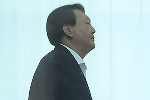 사모펀드 겨누는 윤석열…재배당·압수수색 1주일 전부터 준비