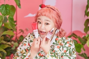홍윤화, 화장품 브랜드 모델 꿰찼다 ‘피부 고민 해결사’