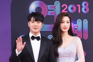 율희♥최민환, 쌍둥이 임신 “셋째 꿈 이뤘다”[SSEN이슈]