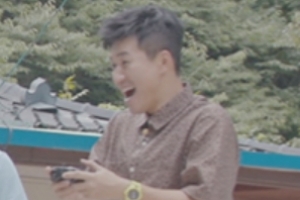 ‘자연스럽게’ 유재석, 깜짝 전화 연결..김종민에 ‘잔소리 폭격’