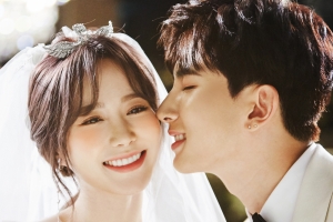 유키스 기섭♥배우 정유나, 웨딩 본식 사진 공개 “인형 비주얼”