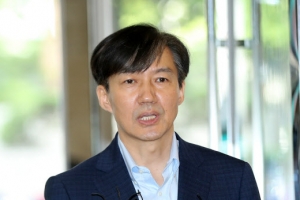 조국 부인, 이인걸 전 靑 특감반장 변호사 선임