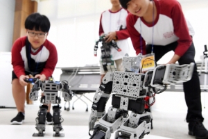 “내 로봇이 가장 셀 걸”