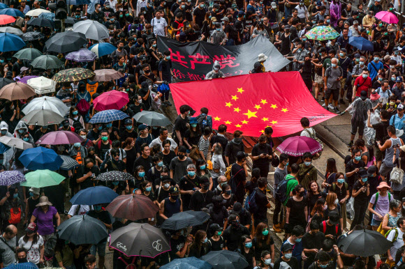 강경진압에도… 홍콩, 13주째 反中 시위 AFP 연합뉴스