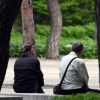 126조 투입했는데…2067년 노인이 더 많은 ‘노인대국’