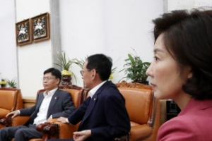 한국당, 3일 조국 간담회 같은 장소에서 ‘반박 간담회’