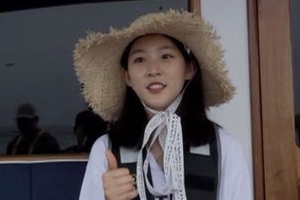 ‘도시어부’ 김새론, 초대형 입질과 사투 “엄지척 활약”