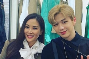 “엄마마음+팬심♥” 고소영, 강다니엘 옆 환한 미소 [EN스타]