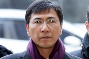 안희정 3년 6개월 실형 확정… 권력형 성범죄 단죄