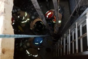 영덕 지하탱크 외국인 노동자 3명 참변… 안전장비 미착용 ‘人災’