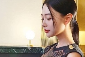 클라라 근황, 추석 이후 여유로운 일상 ‘여전한 미모’ [EN스타]