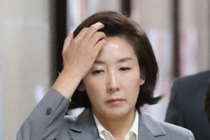 나경원 “황교안 삭발, 우리 투쟁의 비장함 표시”…동참하나