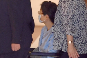 박근혜 2~3달 입원 치료… “질병 탓 형집행정지 명분 사라졌다”