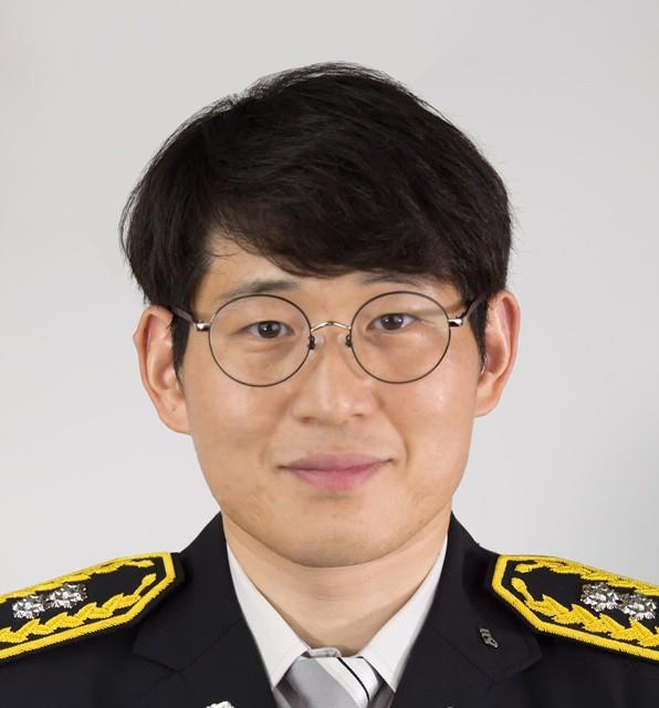 김영진 소방경