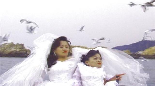 20~27일 열리는 제11회 DMZ국제다큐멘터리영화제에서 선보이는 한국다큐 5편은 한국사회의 과거와 현재를 살피면서 미래를 이야기한다. 사진은 ‘팬지와 담쟁이’. DMZ국제다큐멘터리영화제 제공