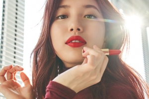 “청순X섹시” 수지, 상반된 매력 돋보이는 화보 [SSEN컷]