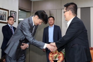 일선 검찰청 찾아가는 曺… ‘검사와의 대화’ 비공개 진행