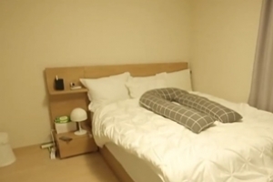 권나라 집 공개, 화이트톤 거실+안방 “미모만큼 눈부셔”