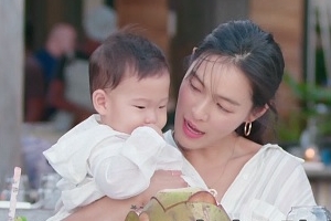 ‘똥강아지들’ 가희, ‘반려견 위한’ 초특급 레스토랑 공개