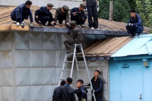 [포토] ‘태풍으로 하나된 남북·유엔사’… JSA 건물 피해 협력 보수