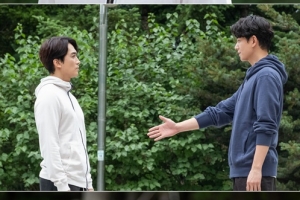 ‘위대한 쇼’ 송승헌 VS 임주환, 굳건 악수 ‘자존심 건 정면 승부’