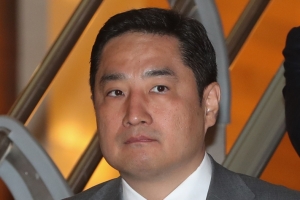 강용석 “디스패치 보도는 조작·편집…맞고소할 것” [전문]