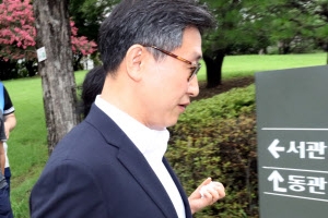 ‘스폰서 연루 의혹’ 김형준 전 부장검사, 해임 취소소송 승소