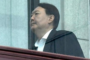 한겨레 “윤석열도 ‘윤중천 별장’ 접대” 보도…검찰 “완전한 허위·음해”