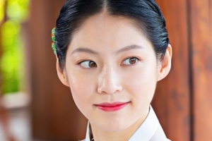 ‘꽃파당’ 양반가 규수로 변신한 공승연, 박지훈의 “금손 스타일링”