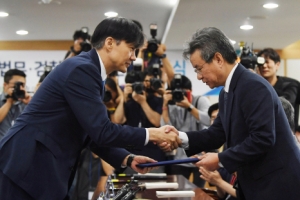 검찰개혁위 “법무부 기조실장·대변인 즉시 비검사로 교체해야”