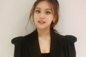 여자친구 엄지, 이런 도도한 매력도 있었나? ‘반전 모습’ [EN스타]