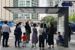 보행자 교통사고 그만… 마포 횡단보도 ‘안전셸터’