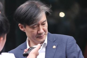 [단독] 애초부터 조국 겨냥한 檢…영장 70건중 절반 ‘피의자’