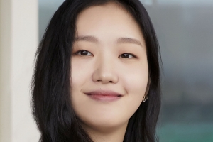 김고은, 청순美 넘치는 공항패션 ‘준비된 파리지엔느’[EN컷]