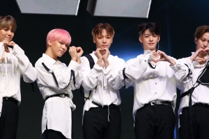 ‘6인조 재편’ 온앤오프, ‘명곡 맛집’ 자신감부터 더 깊어진 세계관까지