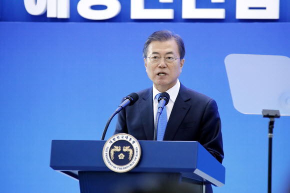 해양신산업 발전전략 보고회, 발언하는 문 대통령