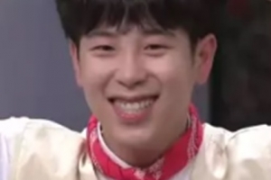 피오, 아이유에 사석에서도 존댓말 하는 이유?