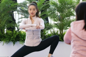 [포토] ‘날 따라해봐요’ 손연재 홈트 코칭